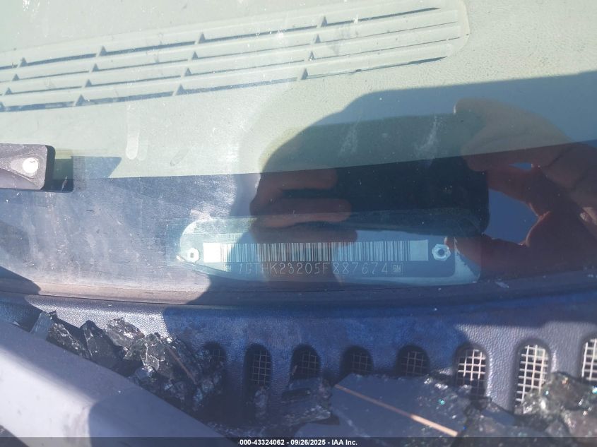 2005 GMC Sierra 2500Hd Slt VIN: 1GTHK23205F887674 Lot: 43324062