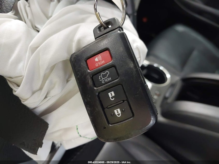 2019 Toyota Highlander Limited Platinum VIN: 5TDDZRFH5KS964702 Lot: 43324069