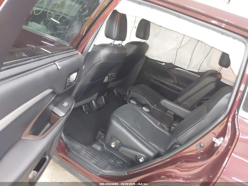 2019 Toyota Highlander Limited Platinum VIN: 5TDDZRFH5KS964702 Lot: 43324069