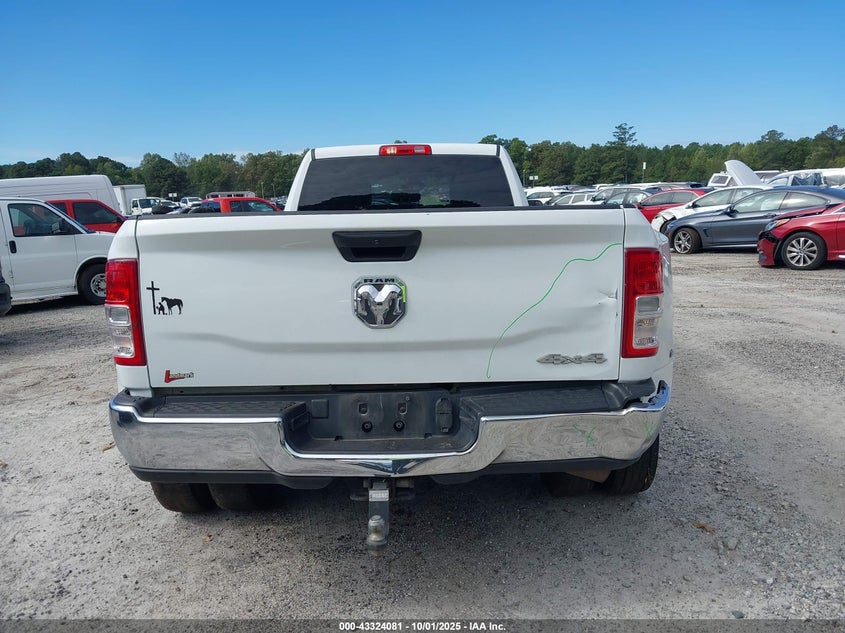 2022 Ram 3500 Tradesman 4X4 8' Box VIN: 3C63RRGL4NG338311 Lot: 43324081