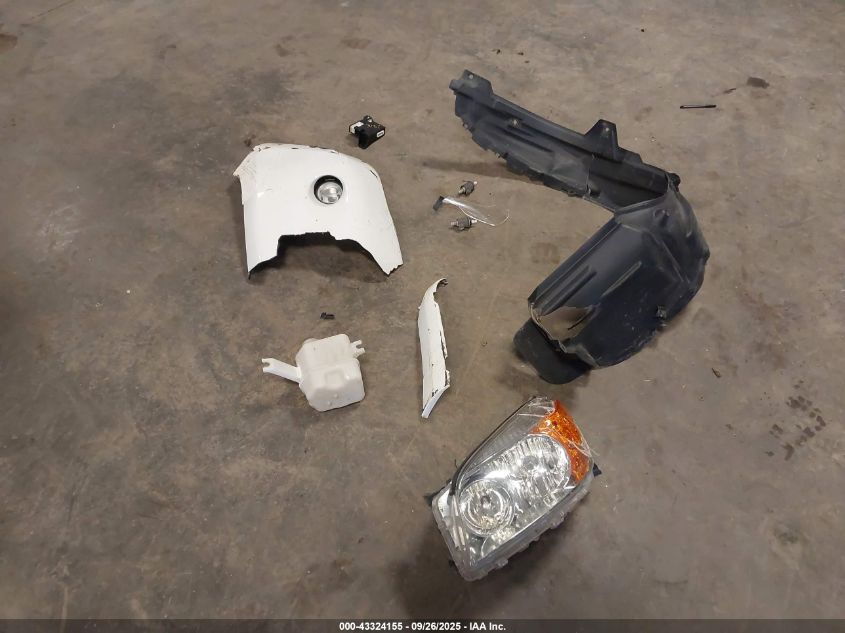 2007 Toyota Rav4 Sport V6 VIN: JTMBK32V875035623 Lot: 43324155