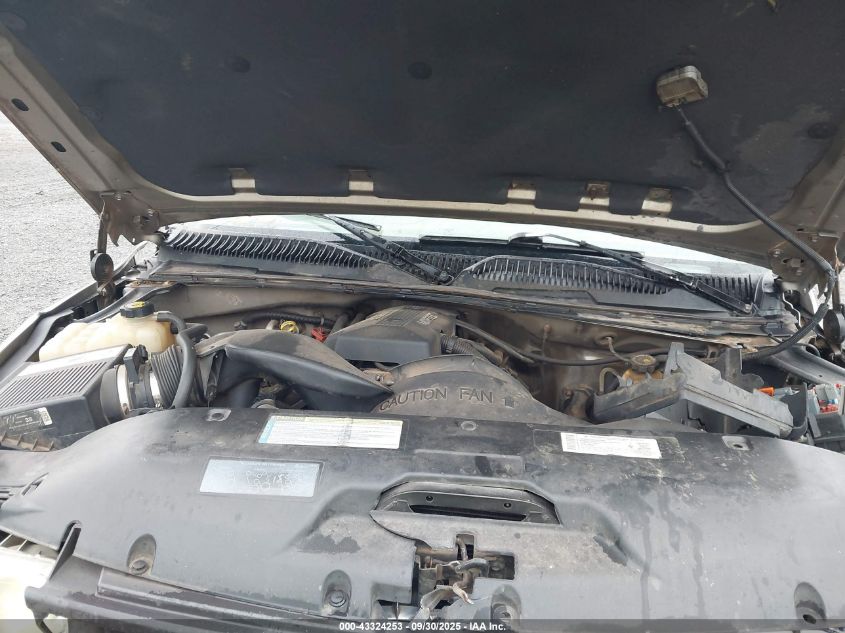 2000 Chevrolet Silverado Ls VIN: 1GCGK29U0YE159139 Lot: 43324253