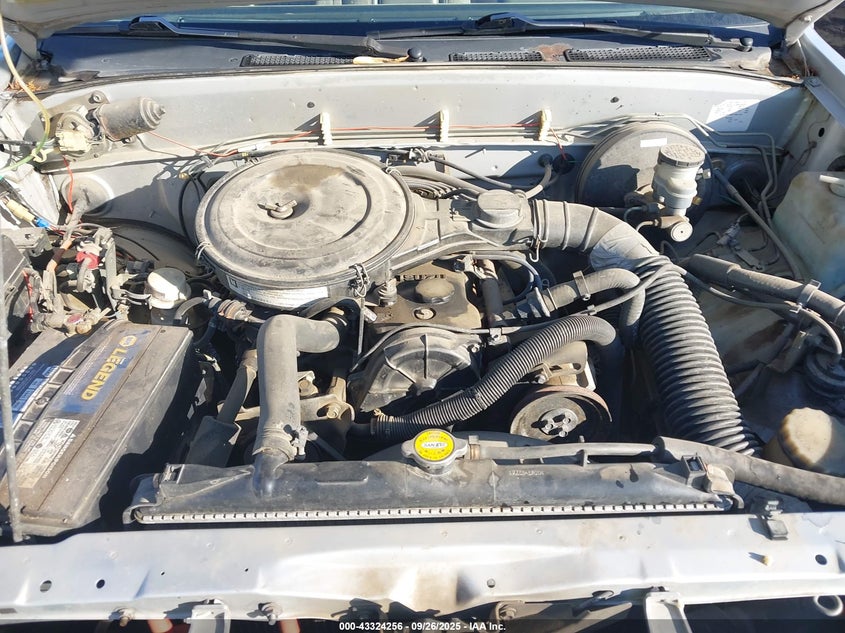 1991 Isuzu Conventional Short Wheelbase VIN: 4S1CL11L3M4200638 Lot: 43324256