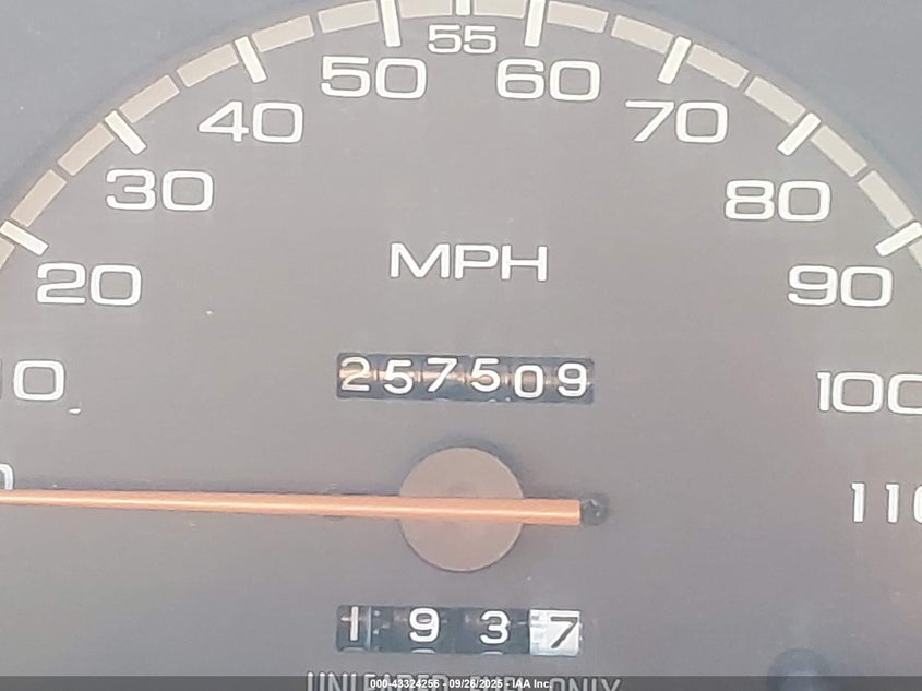 1991 Isuzu Conventional Short Wheelbase VIN: 4S1CL11L3M4200638 Lot: 43324256