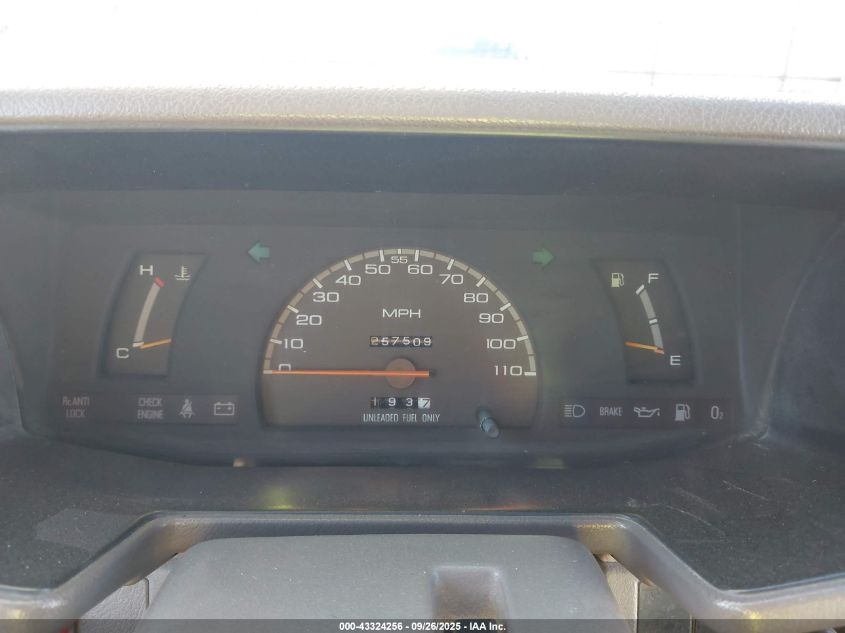 1991 Isuzu Conventional Short Wheelbase VIN: 4S1CL11L3M4200638 Lot: 43324256