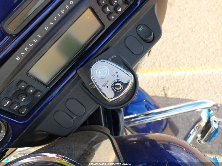 2006 Harley-Davidson Flhxi VIN: 1HD1KBW1X6Y604707 Lot: 43324455