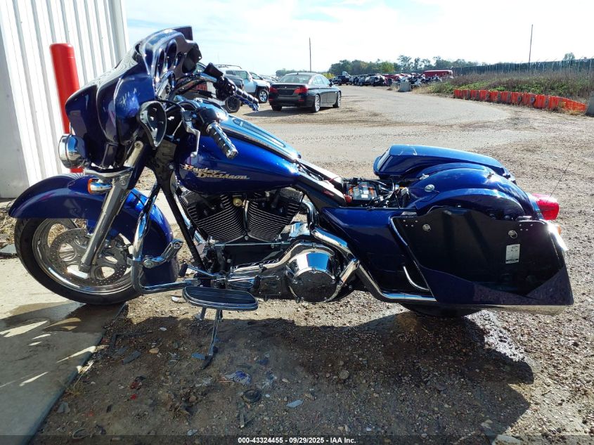 2006 Harley-Davidson Flhxi VIN: 1HD1KBW1X6Y604707 Lot: 43324455