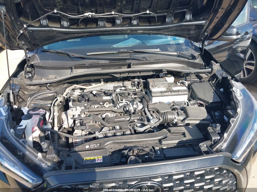 2024 Toyota Corolla Cross Le VIN: 7MUCAAAG9RV084721 Lot: 43324460