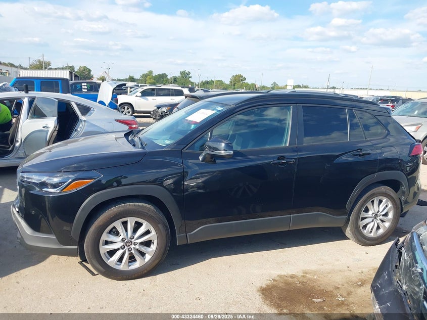 2024 Toyota Corolla Cross Le VIN: 7MUCAAAG9RV084721 Lot: 43324460