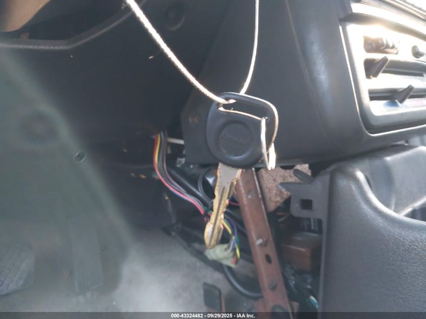 1999 Saturn Sl VIN: 1G8ZF528XXZ238671 Lot: 43324482