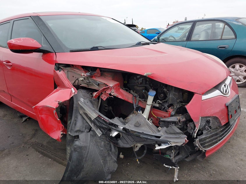 2016 HYUNDAI VELOSTER KMHTC6AD1GU268580