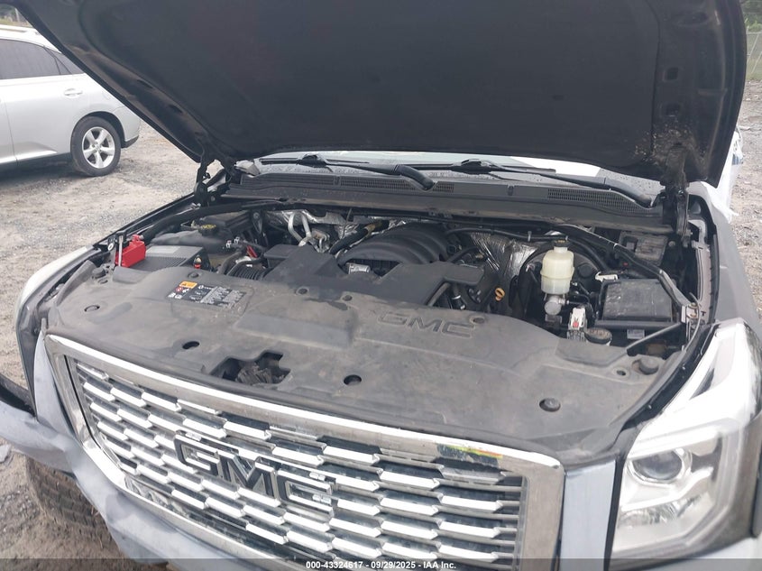 2015 GMC YUKON DENALI - 1GKS1CKJ1FR621740