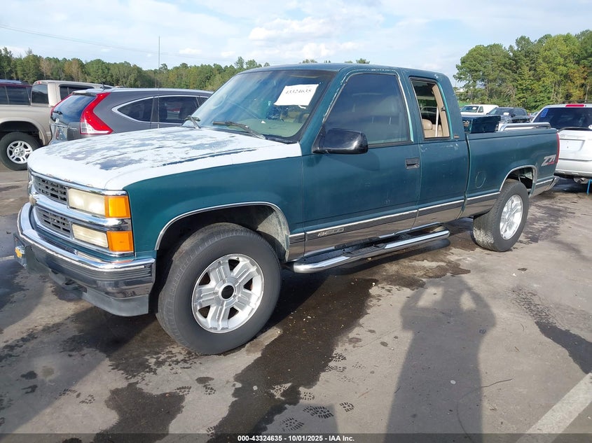 1996 Chevrolet Gmt-400 K1500 2GCEK19R3T1130144 photo #3