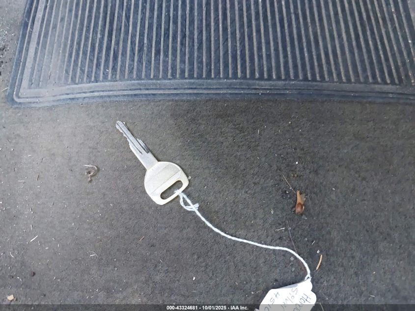 2000 Honda Civic Ex VIN: 1HGEJ8245YL130580 Lot: 43324681