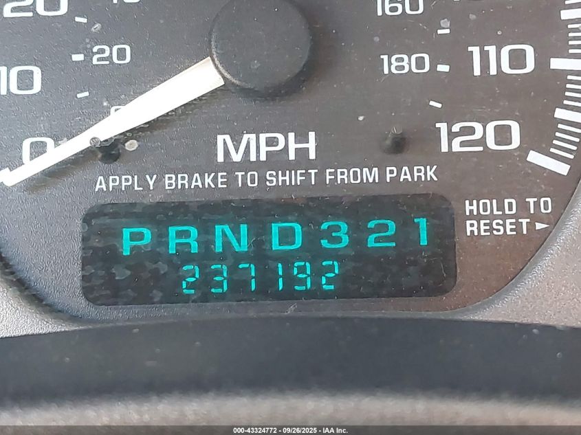 2001 GMC Yukon Denali VIN: 1GKEK63U11J175679 Lot: 43324772