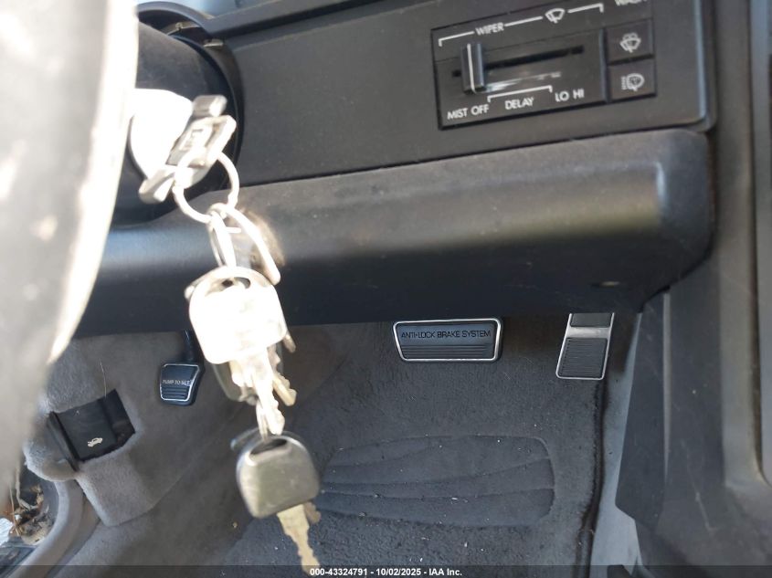 1990 Cadillac Allante Cv/Ht VIN: 1G6VR3389LU100256 Lot: 43324791