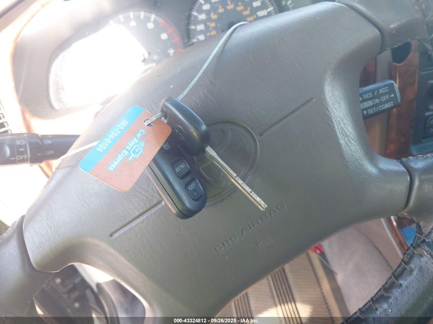 2000 Toyota 4Runner Limited V6 VIN: JT3GN87R3Y0170372 Lot: 43324812