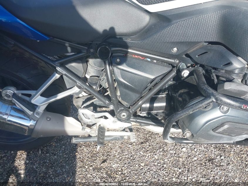 2016 BMW R1200 Rs VIN: WB10A1505GZ378331 Lot: 43324852