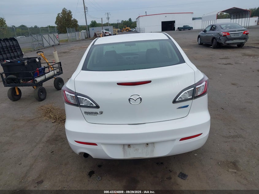 2013 MAZDA MAZDA3 I SPORT - JM1BL1U79D1844616