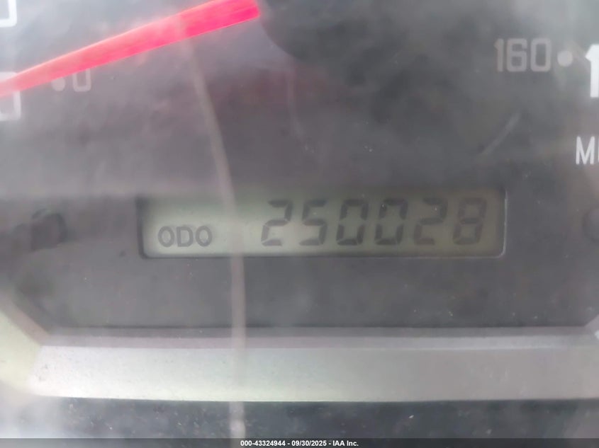 2012 Isuzu Commercial Van null van diesel JALB4T170C7W00506 photo #1