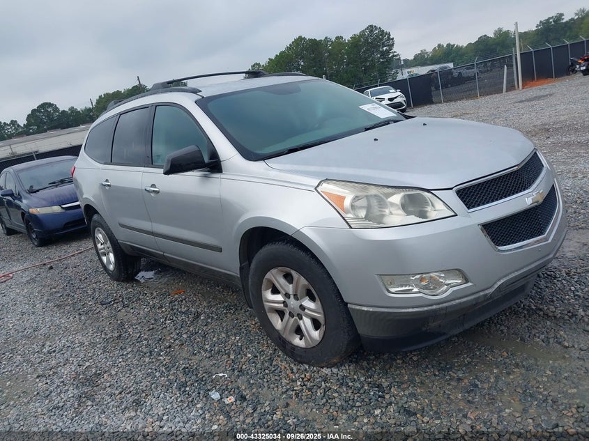 CHEVROLET TRAVERSE LS