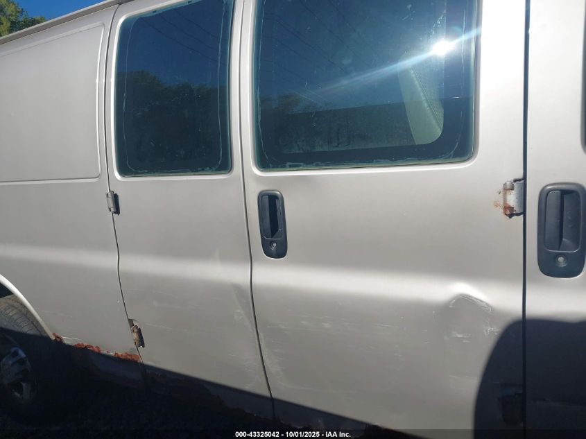 2006 Chevrolet Express Work Van VIN: 1GCHG39U261117880 Lot: 43325042