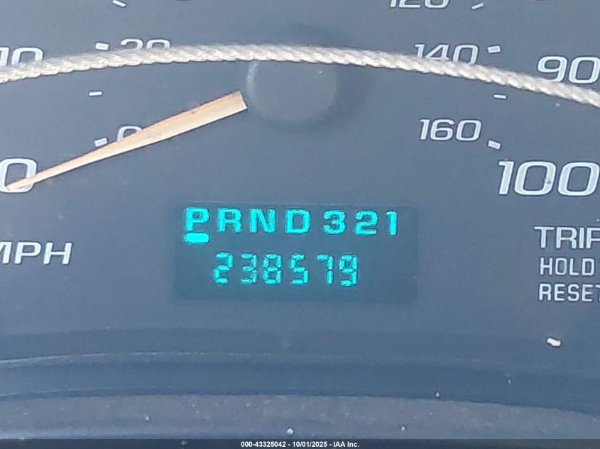 2006 Chevrolet Express Work Van VIN: 1GCHG39U261117880 Lot: 43325042