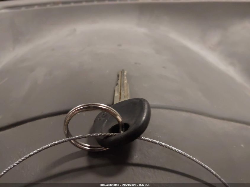 2002 Hyundai Santa Fe Gls/Lx VIN: KM8SC73D02U244102 Lot: 43325059