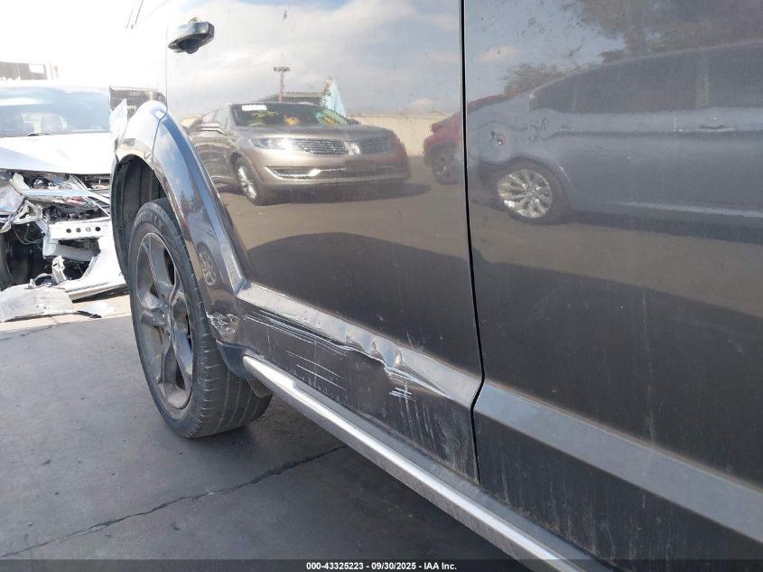 2018 Dodge Journey Crossroad VIN: 3C4PDCGG8JT527845 Lot: 43325223