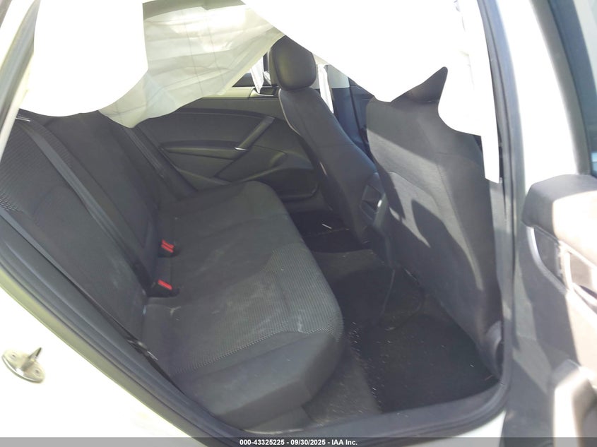 2016 VOLKSWAGEN PASSAT 1.8T S - 1VWAT7A39GC057042