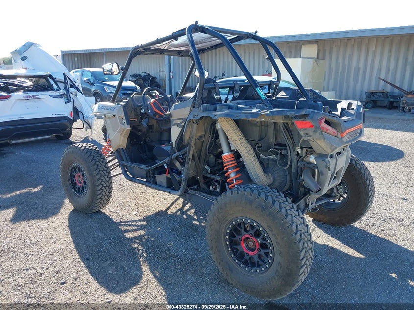 3NSNAE927MF570359 2021 POLARIS RZR photo no. 3