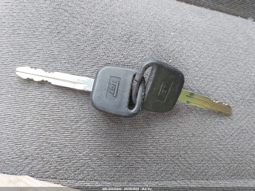 4T1BG22K51U813208 2001 TOYOTA CAMRY photo no. 11