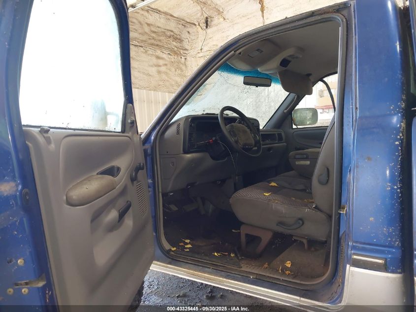 1995 Dodge Ram 2500 VIN: 1B7KF26W0SS298684 Lot: 43325445