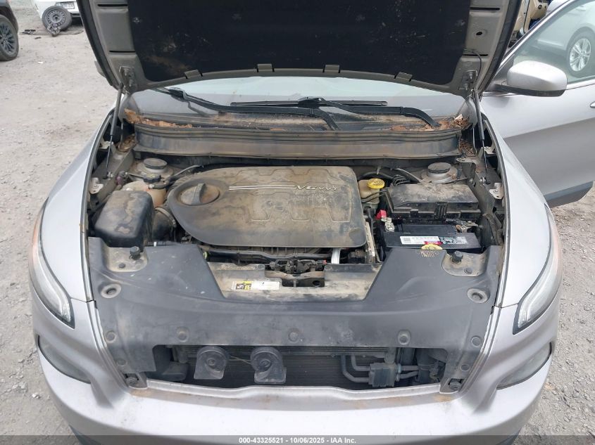 2015 Jeep Cherokee Latitude VIN: 1C4PJMCS0FW749614 Lot: 43325521