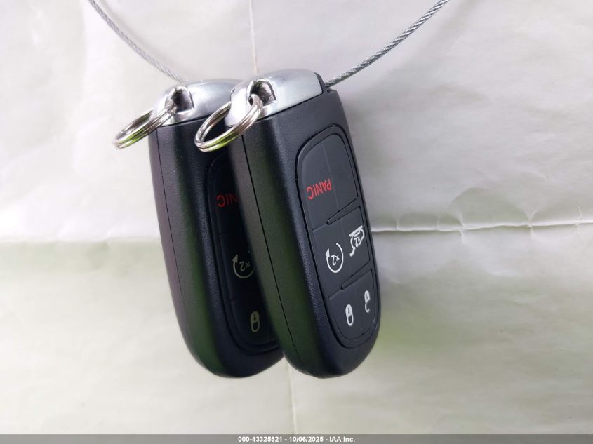 2015 Jeep Cherokee Latitude VIN: 1C4PJMCS0FW749614 Lot: 43325521