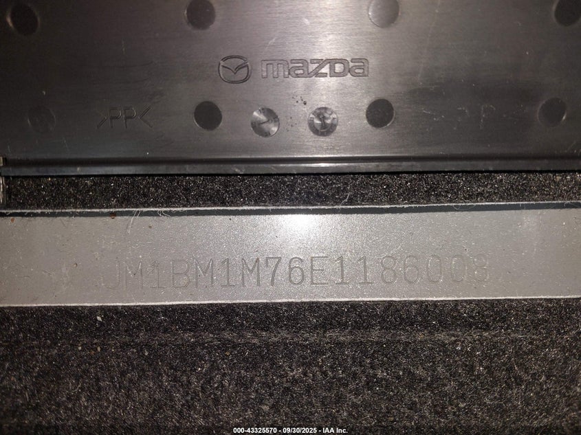 2014 MAZDA MAZDA3 I GRAND TOURING - JM1BM1M76E1186008