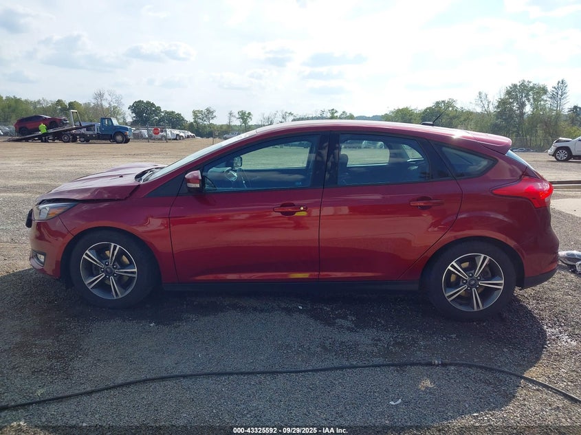 2016 FORD FOCUS SE - 1FADP3KE8GL211596