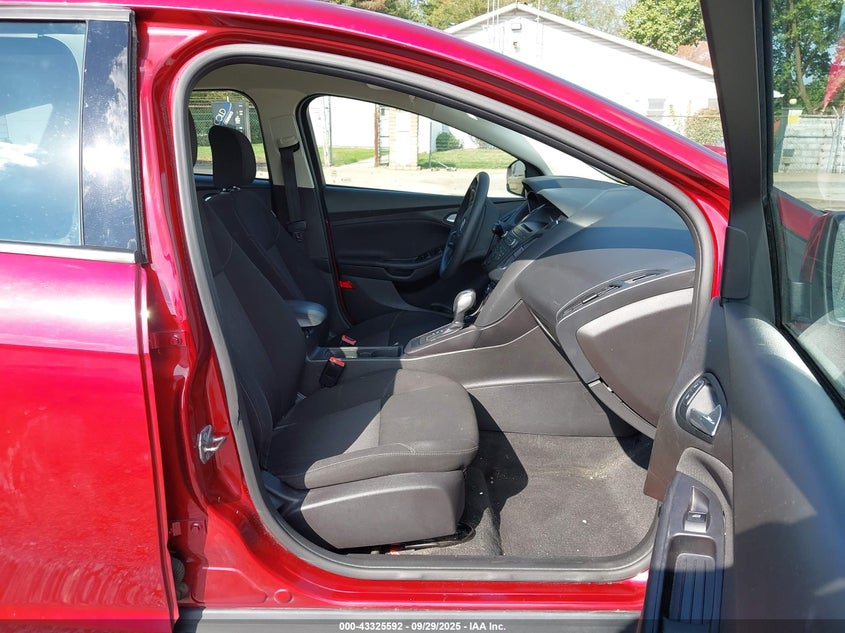 2016 FORD FOCUS SE - 1FADP3KE8GL211596