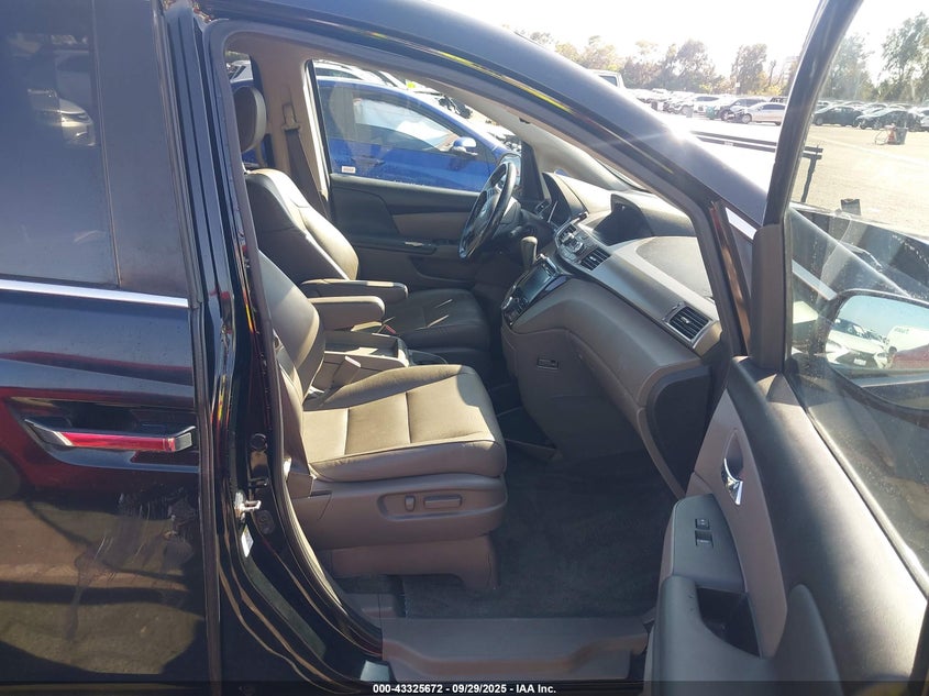 5FNRL5H68GB082141 2016 HONDA ODYSSEY photo no. 5