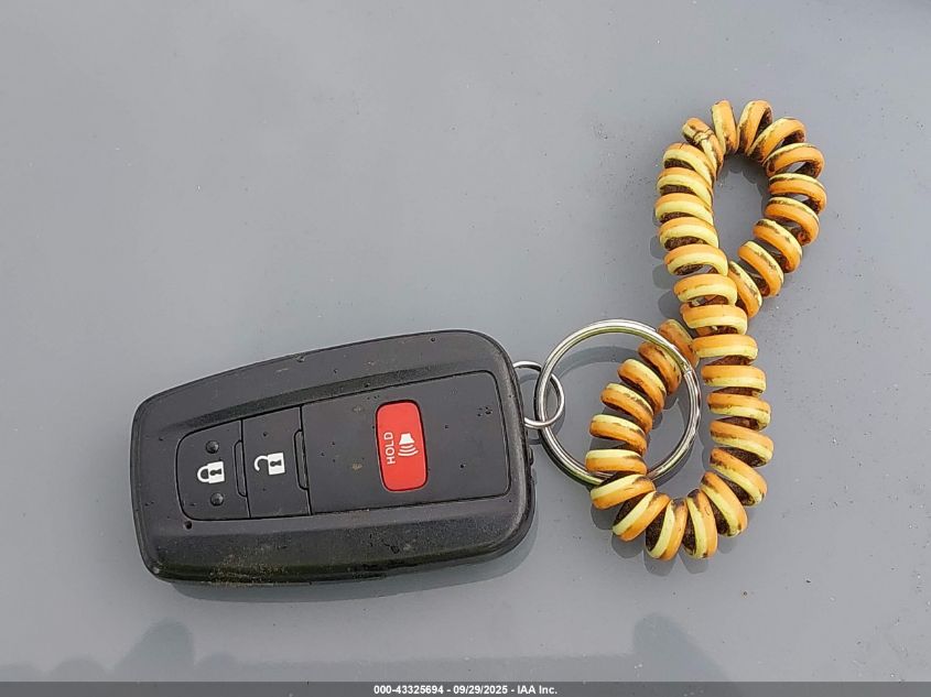 2021 Toyota Rav4 Hybrid Xle VIN: JTMRWRFV9MD100173 Lot: 43325694