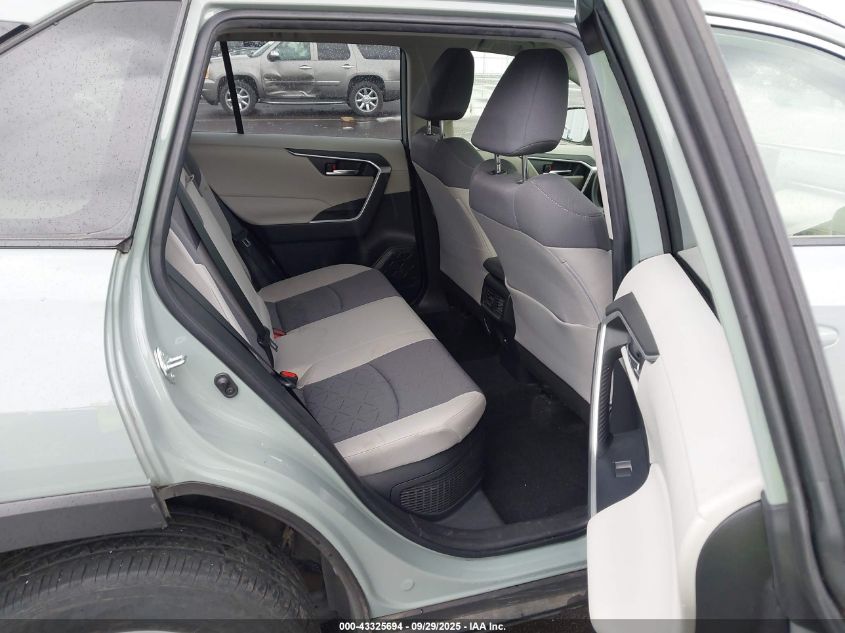 2021 Toyota Rav4 Hybrid Xle VIN: JTMRWRFV9MD100173 Lot: 43325694