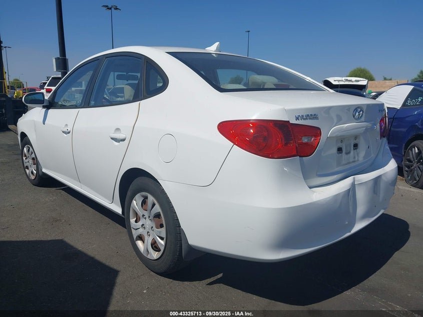 2009 Hyundai Elantra Gls white sedan gasoline KMHDU46D59U710407 photo #4