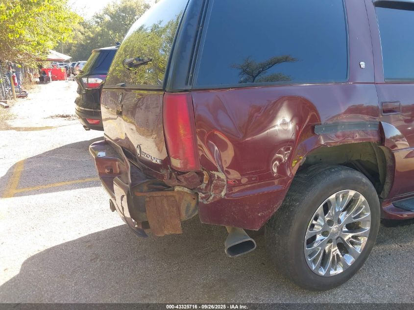 2000 Cadillac Escalade Standard VIN: 1GYEK13R8YR127435 Lot: 43325716