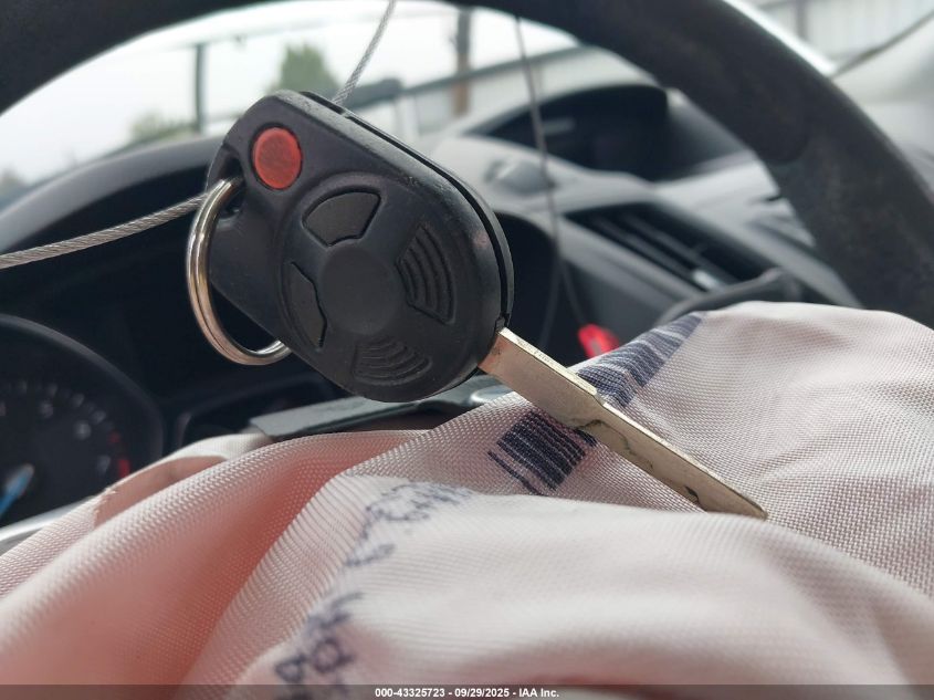 2015 Ford Escape S VIN: 1FMCU0F77FUC27124 Lot: 43325723