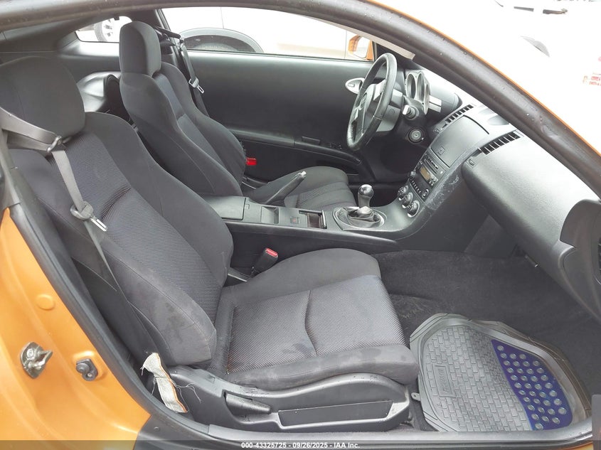 JN1AZ34DX4T151458 2004 NISSAN 350Z photo no. 5