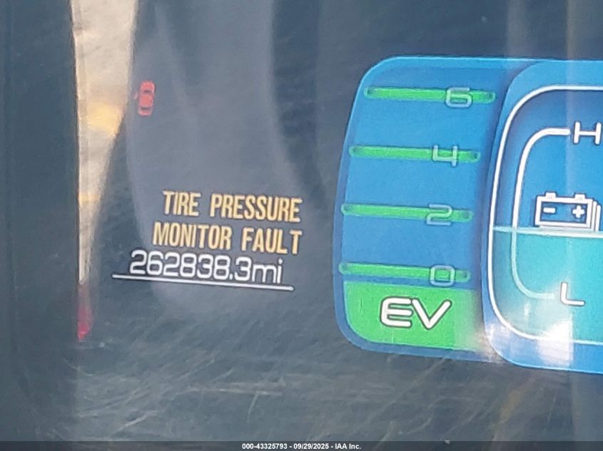 2010 Mercury Milan Hybrid VIN: 3MEDM0L34AR645956 Lot: 43325793