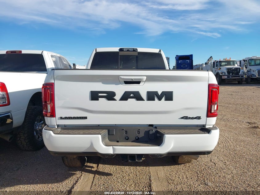 2025 Ram 2500 Laramie Crew Cab 4X4 6'4 Box VIN: 3C63R5NL8SG541581 Lot: 43325828