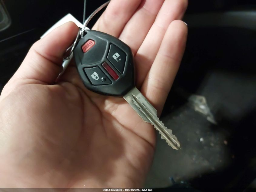 2008 Mitsubishi Outlander Es VIN: JA4LT21WX8Z012533 Lot: 43325830