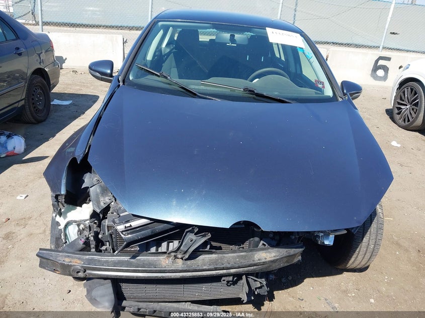 2013 Volkswagen Golf 2.5L 4-Door VIN: WVWDB7AJ4DW119507 Lot: 43325853