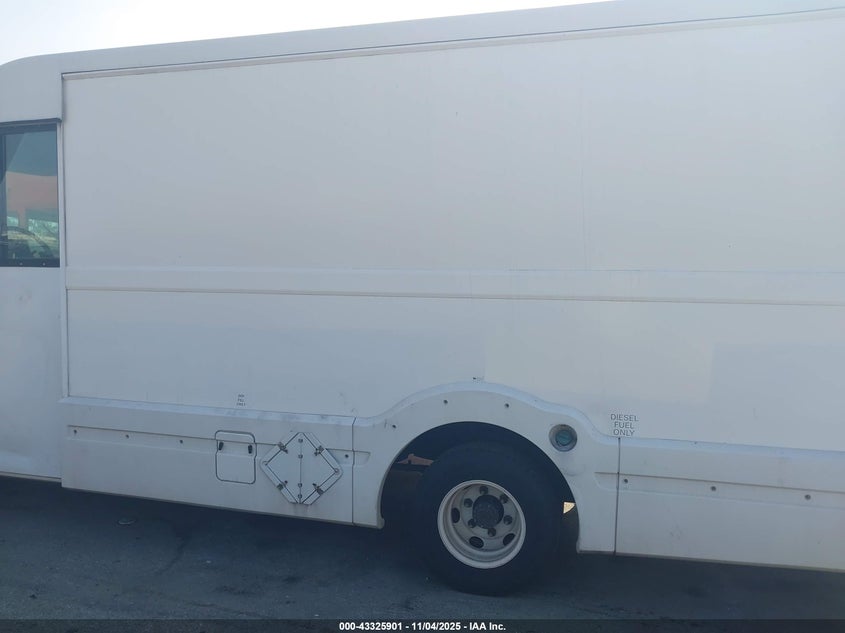 2014 Isuzu Commercial Van VIN: JALB4T172E7W00283 Lot: 43325901